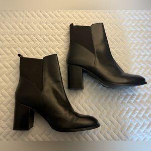 Brown Women’s Chelsea Boot